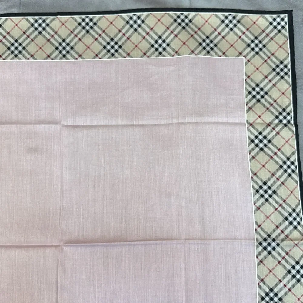 NWT Burberry Scarf - Picture 5 of 7